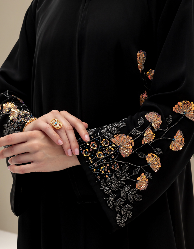 ✨ العباية لي تخليك تباني مميزة وين ما تدخلي