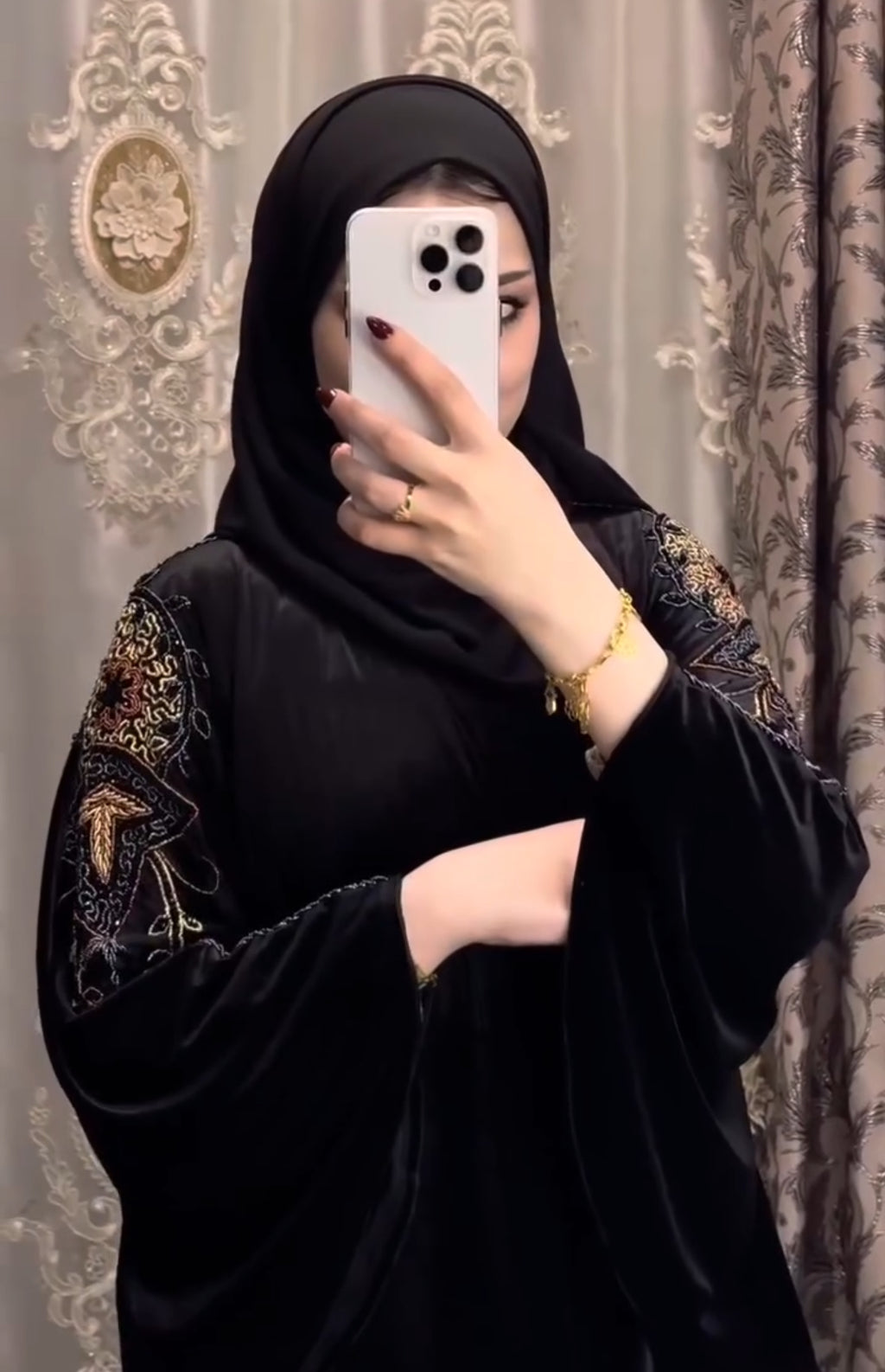 ✨ العباية لي تخليك تباني مميزة وين ما تدخلي