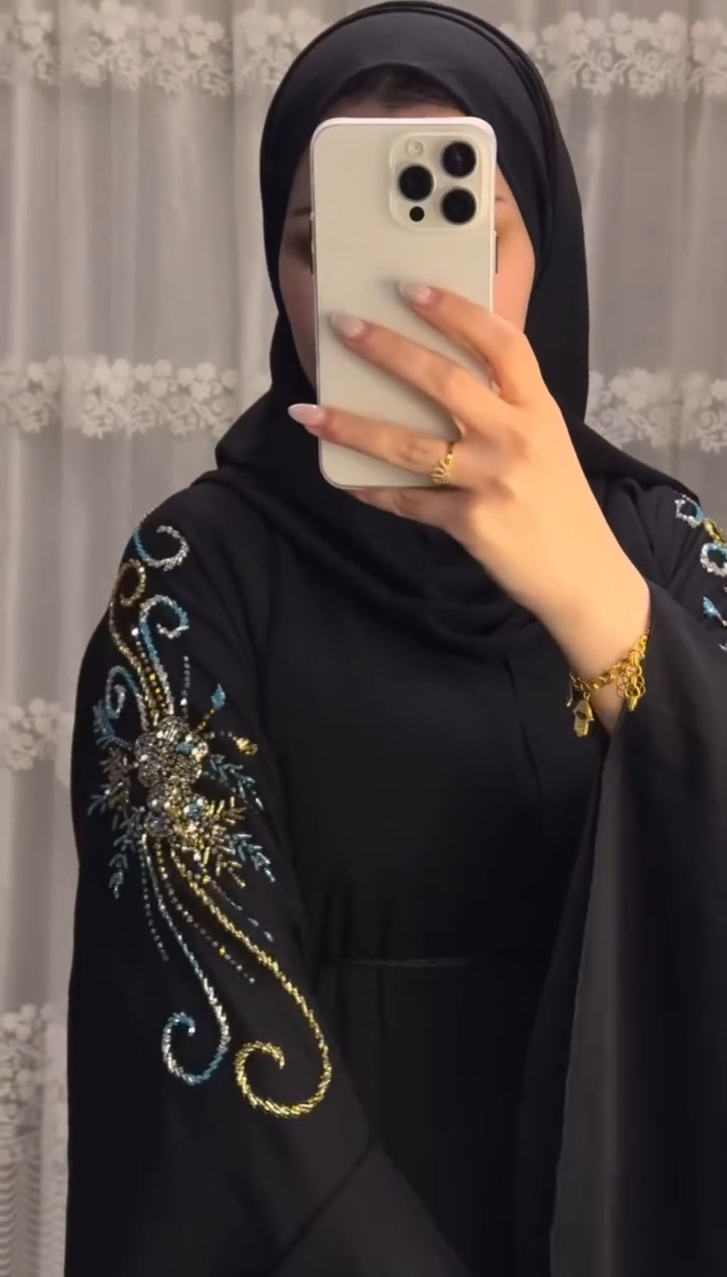 ✨ العباية لي تخليك تباني مميزة وين ما تدخلي