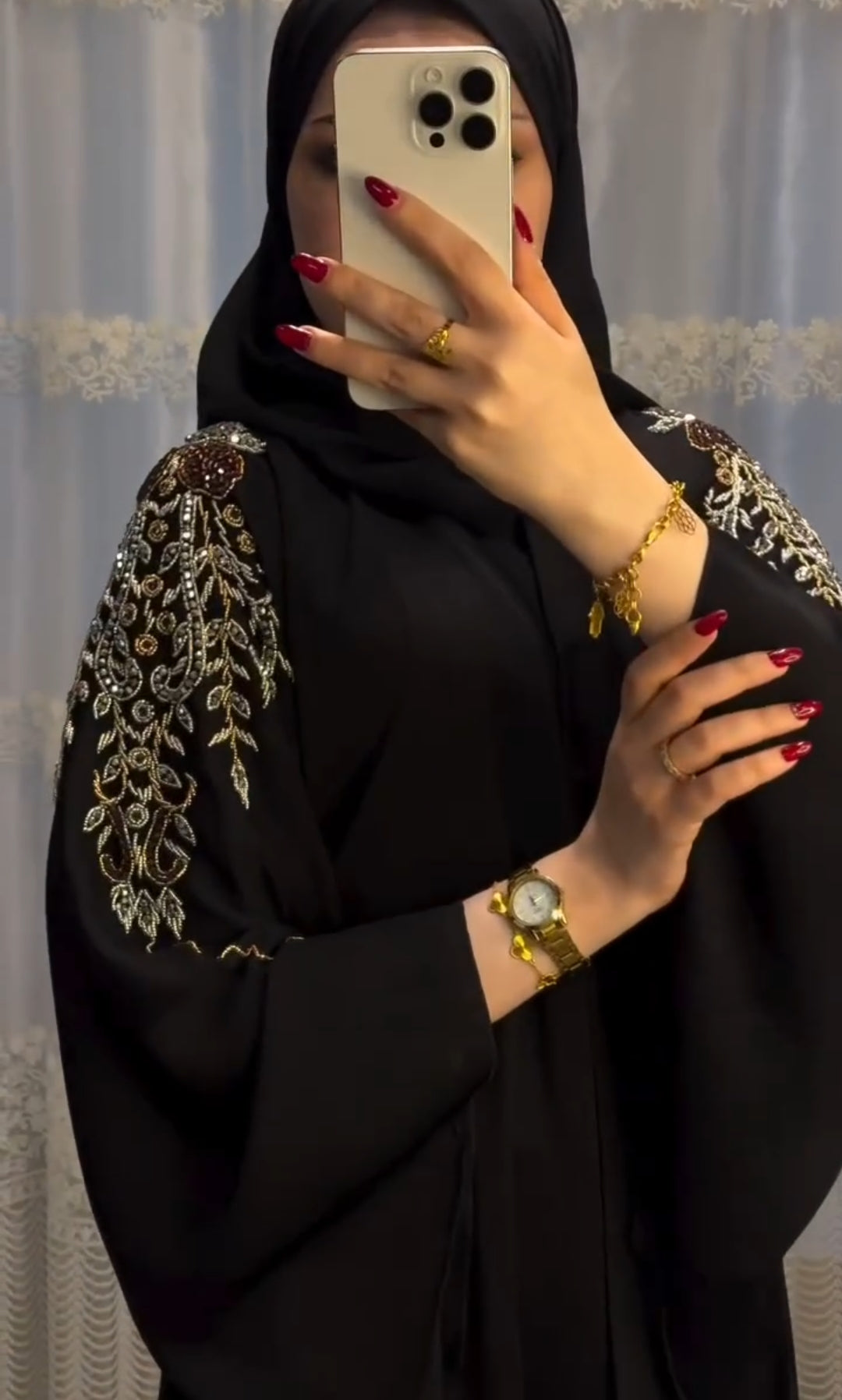 ✨ العباية لي تخليك تباني مميزة وين ما تدخلي